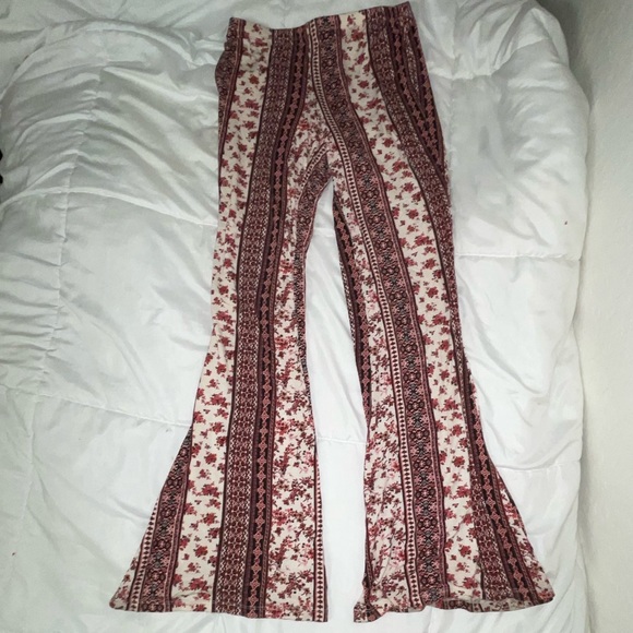 American Eagle Flared Yoga Pants